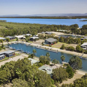 South Stradbroke Island Waters holidays home for sale